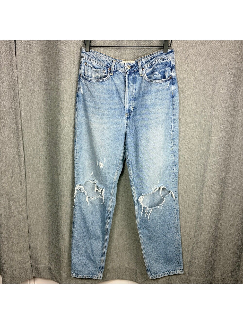 We The Free Women’s Distressed Boyfriend Jeans Light Wash Ripped Denim Y2K 29